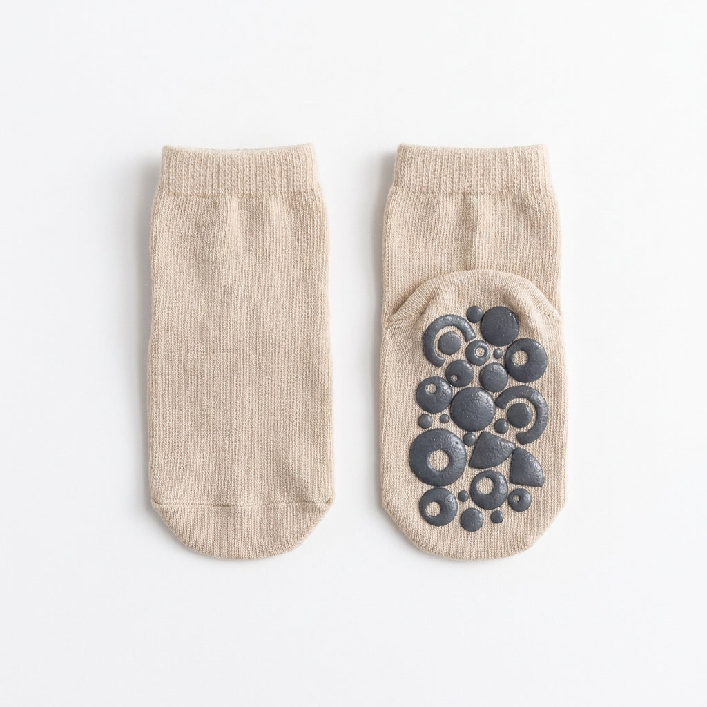 Calibre Nursery Tumble grip socks, beige